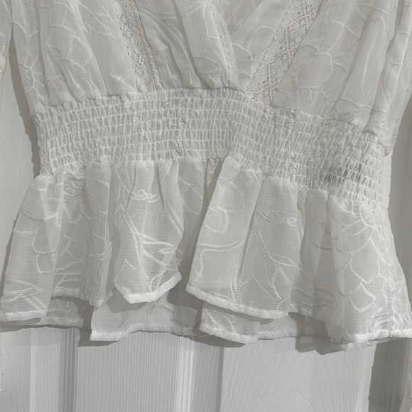 Ivory top - Picture 4 of 11